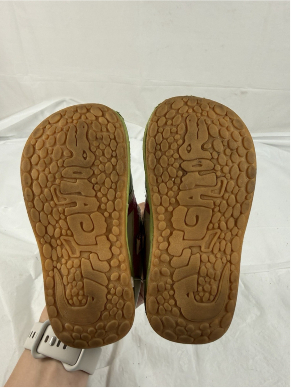 Hide & Squeak Toddler Girl's Green Strapped Shoes Sz 9/25 - Picture 9 of 15